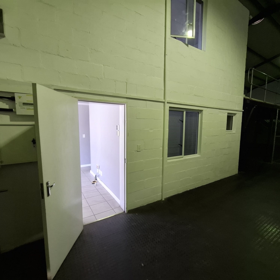 To Let commercial Property for Rent in Brackenfell Central Western Cape